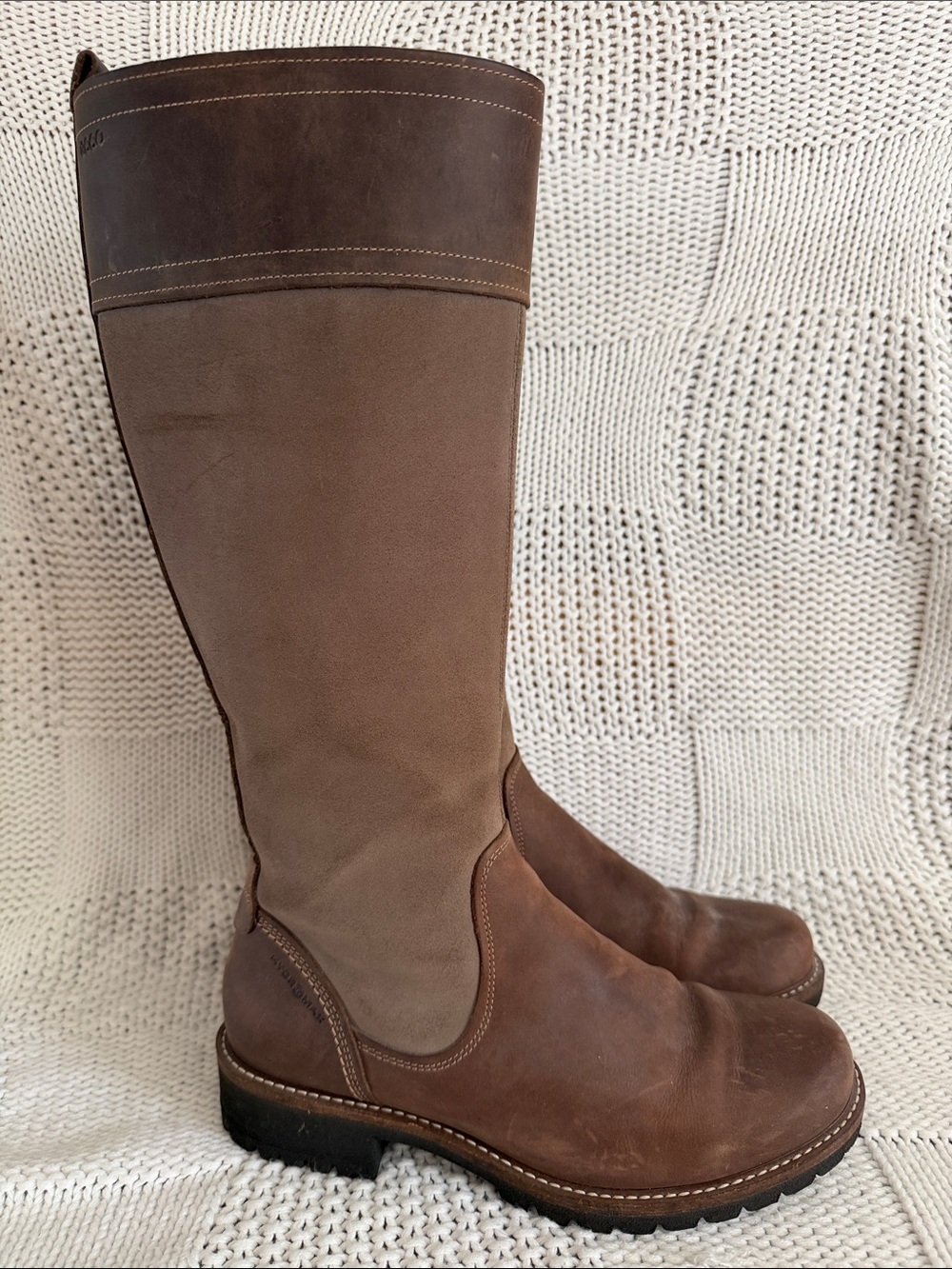 ECCO Tall Leather Boots Women’s EU 39 / US 8.5 Brown Hydromax Lug Sole
